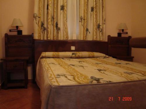 Hostal Cruz Verde Navalcarnero Room photo